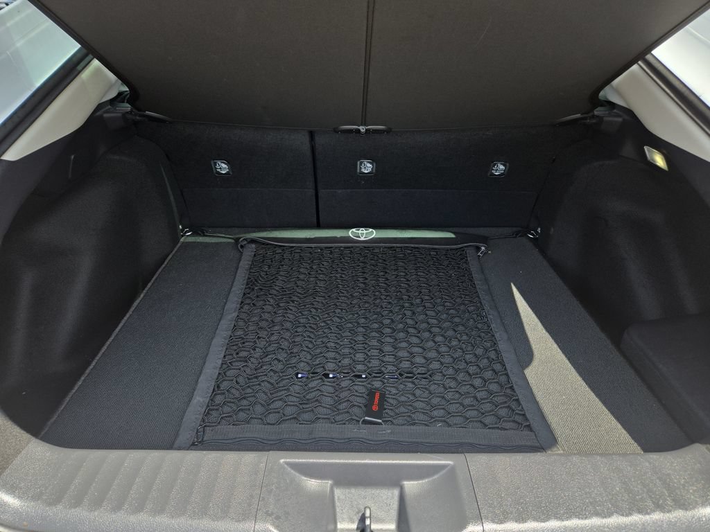 Used 2024 Toyota Prius XLE FWD image 23