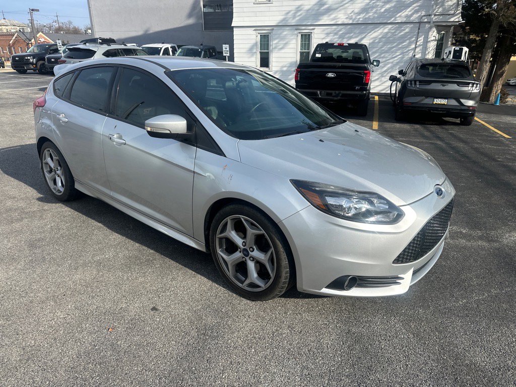 Used 2014 Ford Focus ST w/ Equipment Group 202A image 7