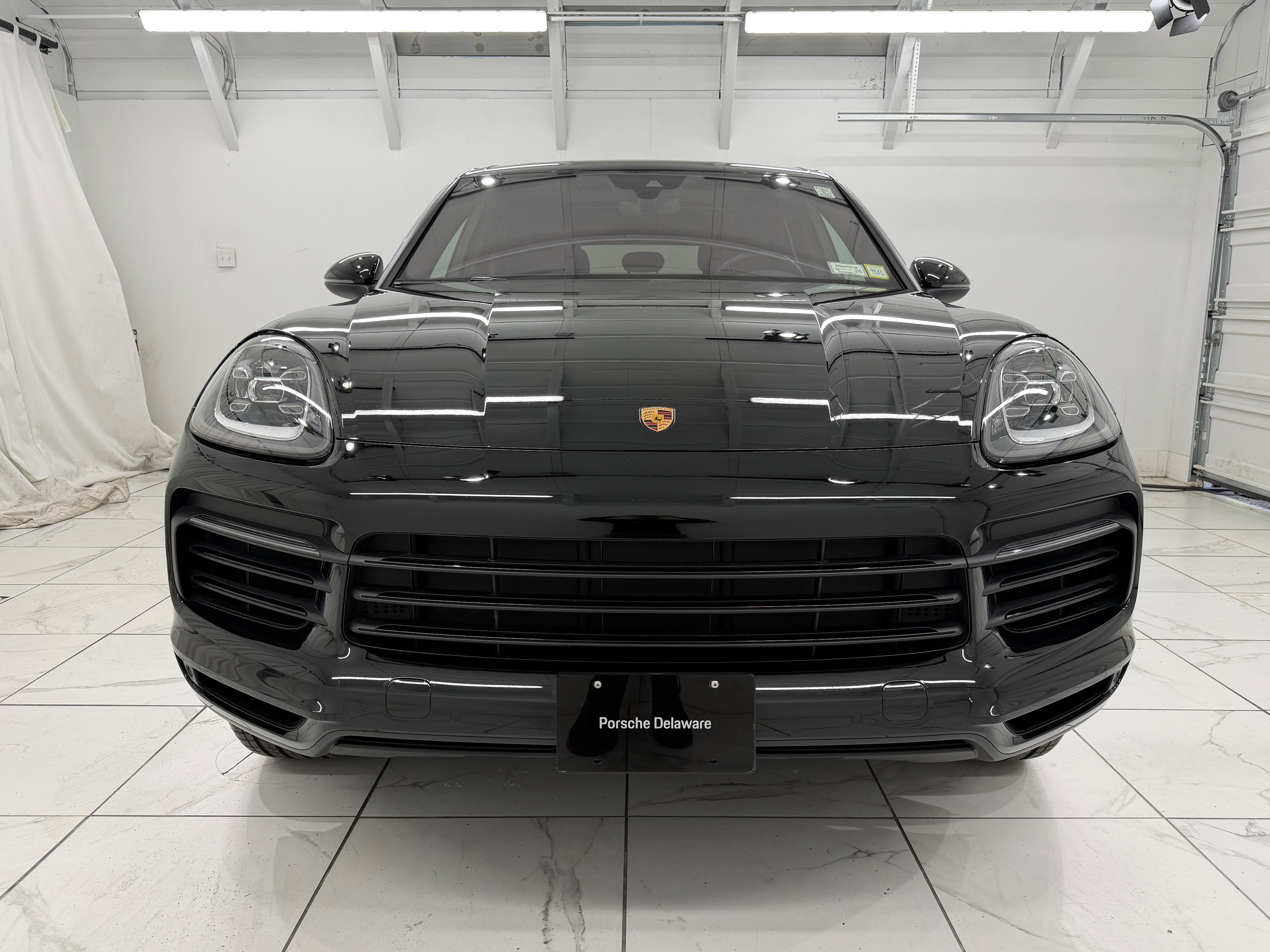 Certified 2023 Porsche Cayenne AWD/4WD image 9