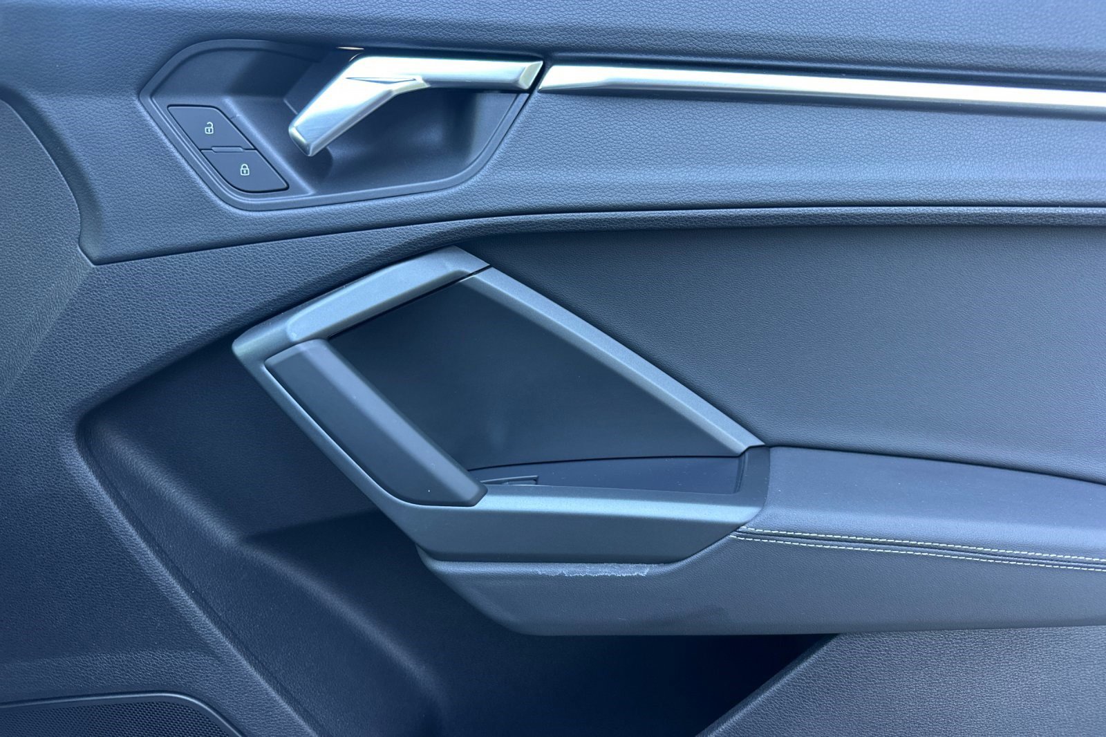 Used 2019 Audi Q3 2.0T Premium Plus image 22