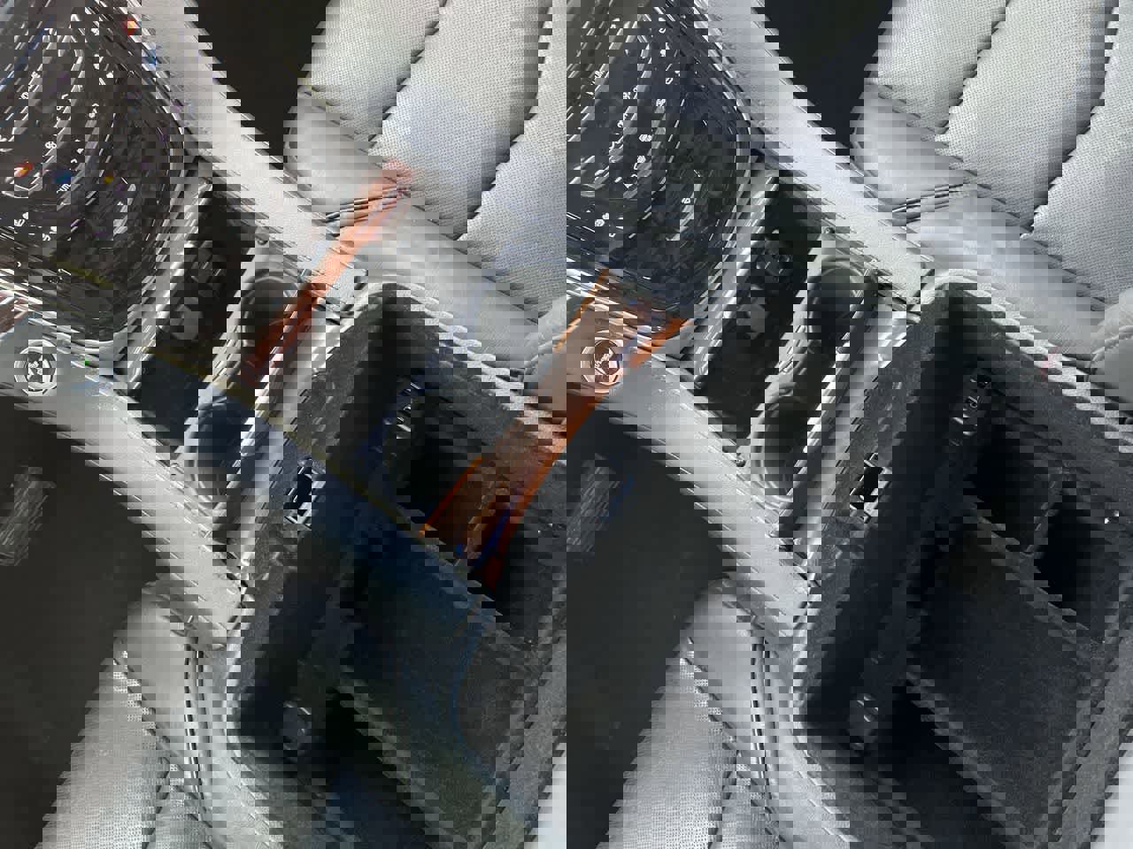 Used 2018 Cadillac Escalade ESV Luxury image 29