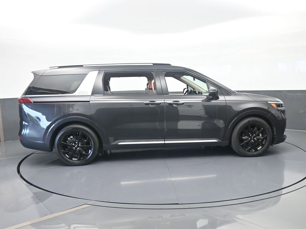 Used 2022 Kia Carnival SX FWD image 7