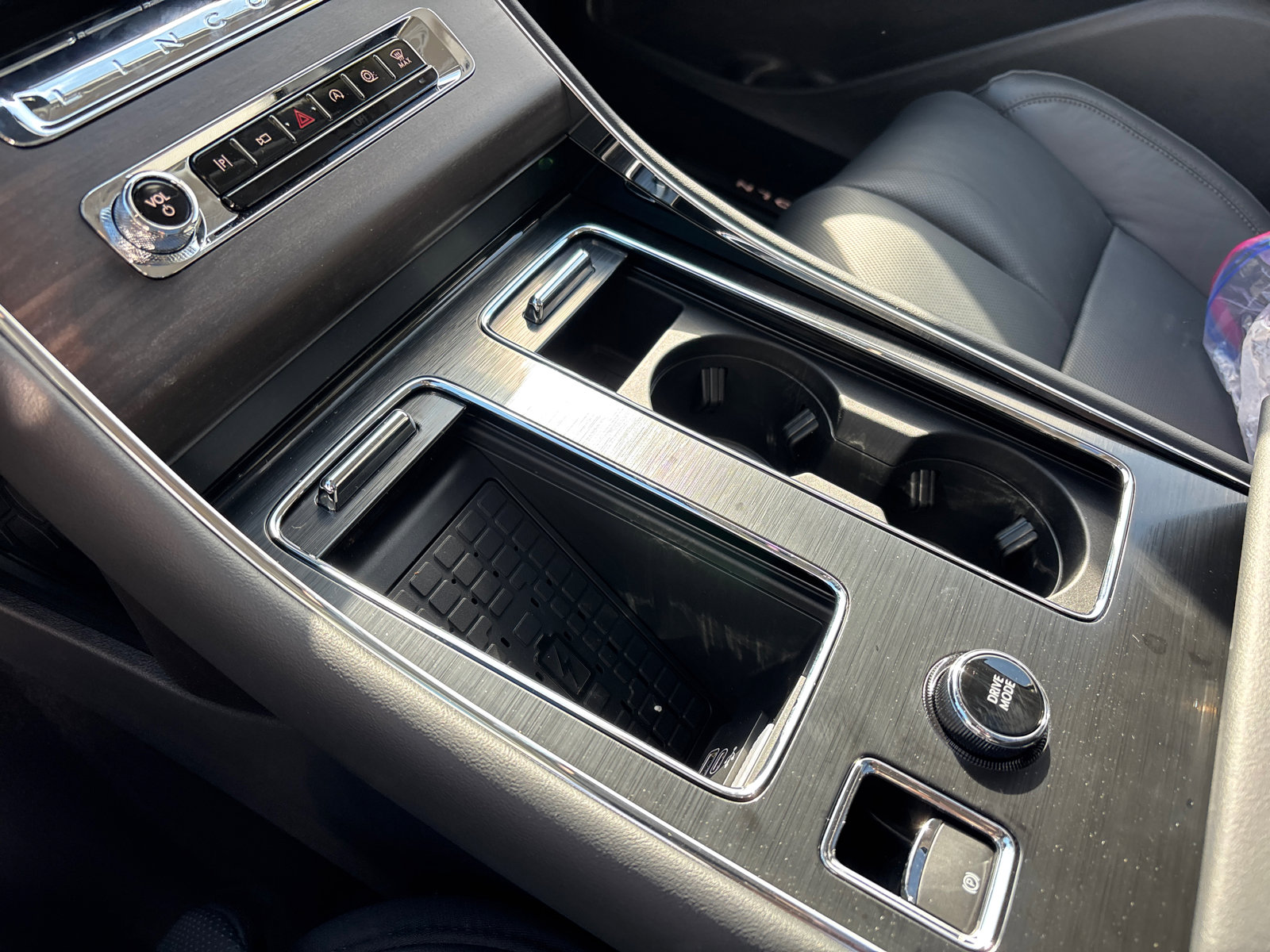 New 2026 Lincoln Aviator Reserve AWD/4WD image 23