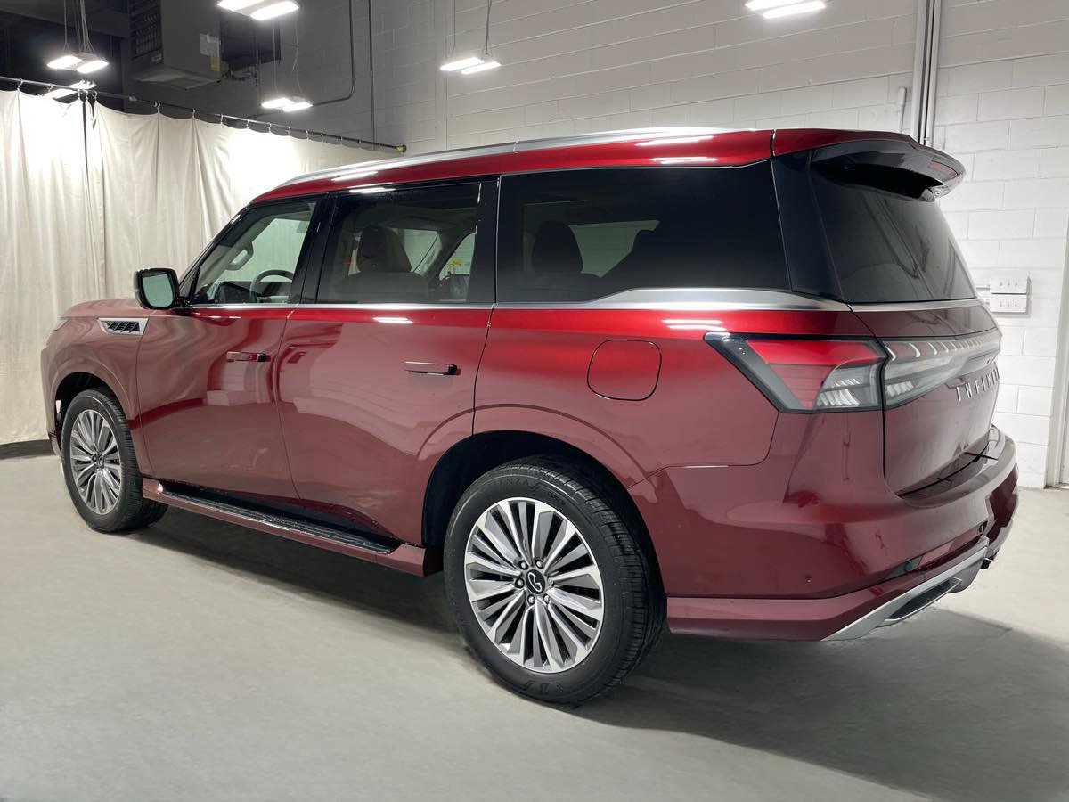 Used 2025 INFINITI QX80 Luxe AWD/4WD image 5