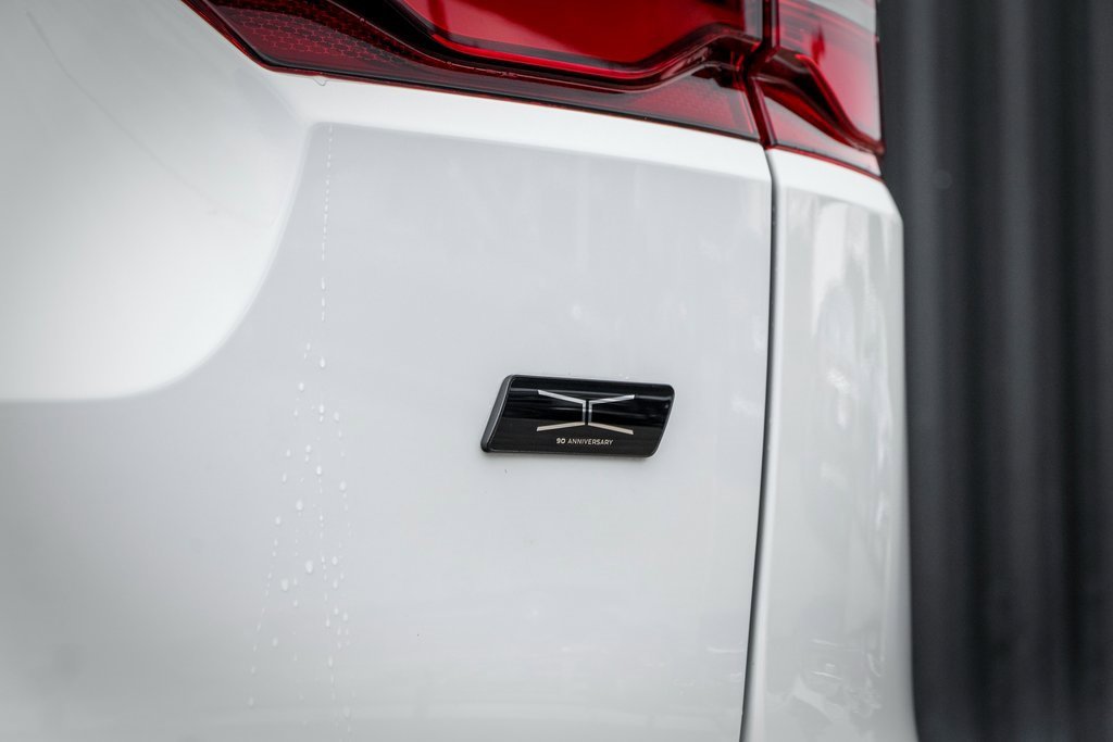 New 2026 Jaguar F-PACE R-Dynamic S image 9