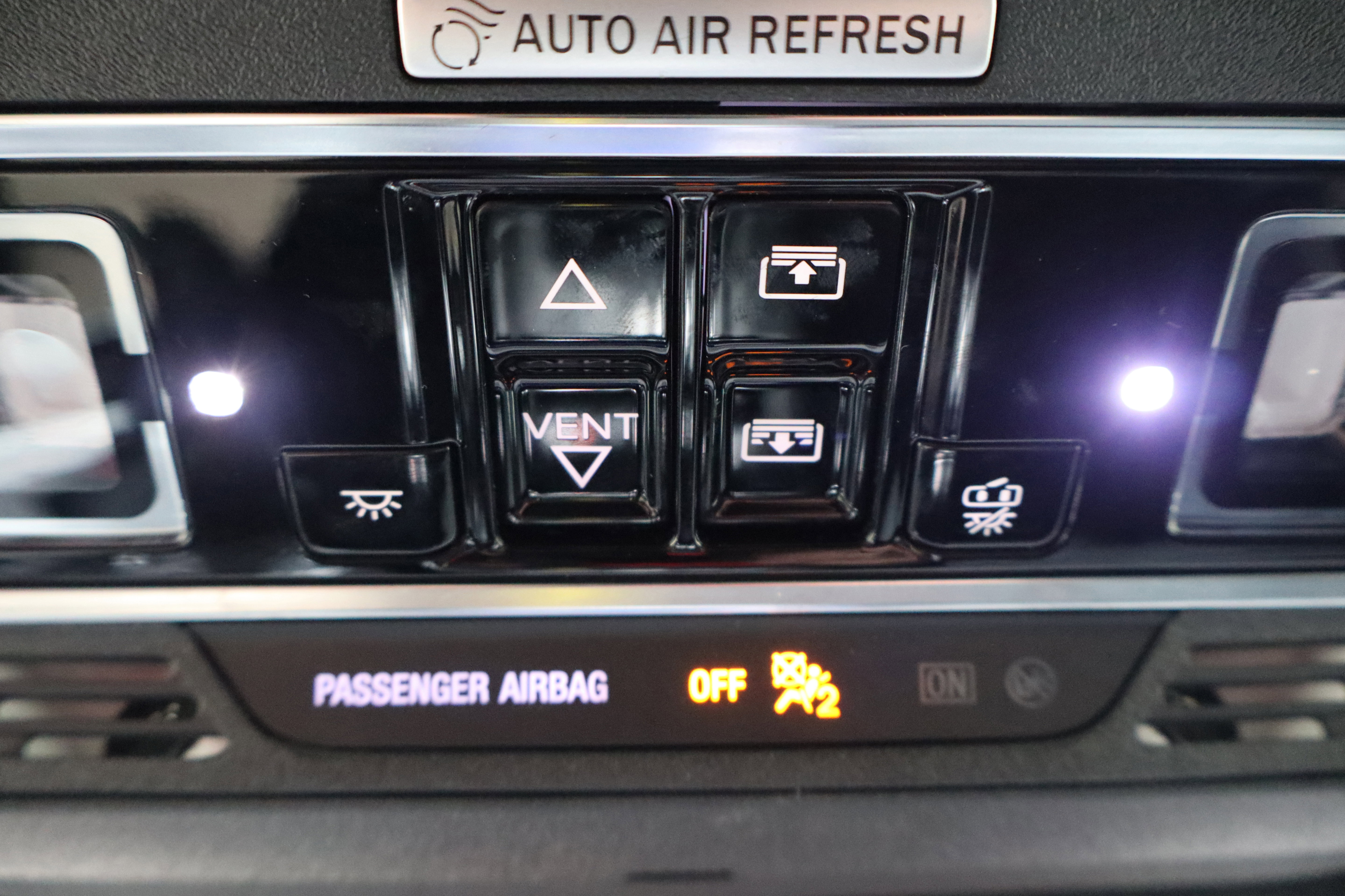 Used 2024 Lincoln Nautilus Reserve w/ Equipment Group 202A image 24