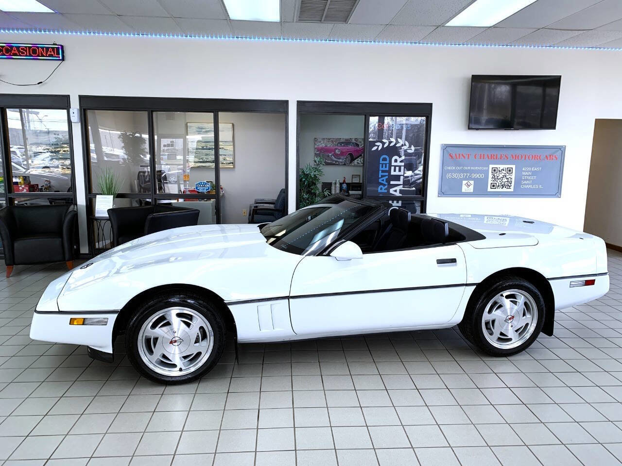 Used 1989 Chevrolet Corvette Convertible image 2