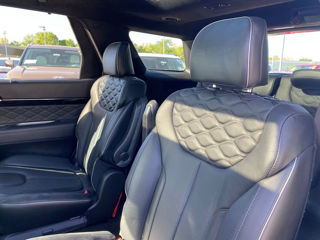 Used 2022 Hyundai Palisade Calligraphy image 19