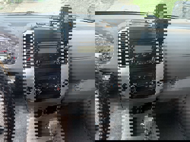 Used 2015 Nissan Frontier S image 18