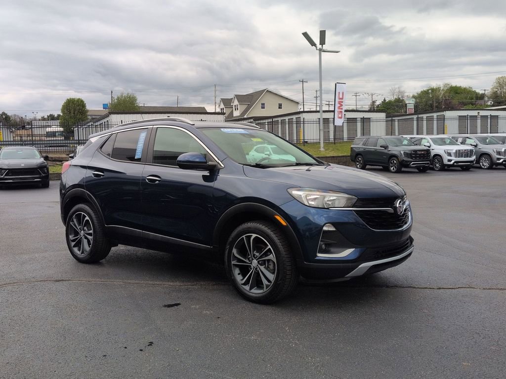 Certified 2023 Buick Encore GX Select AWD/4WD image 3