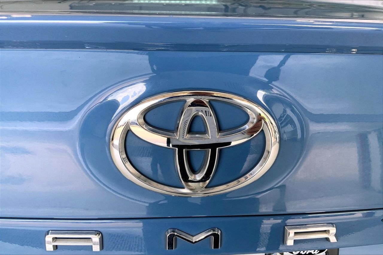 Used 2024 Toyota Camry XSE FWD image 31