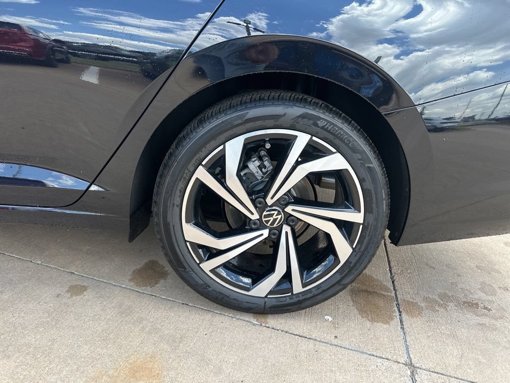 New 2026 Volkswagen Jetta SEL FWD image 8
