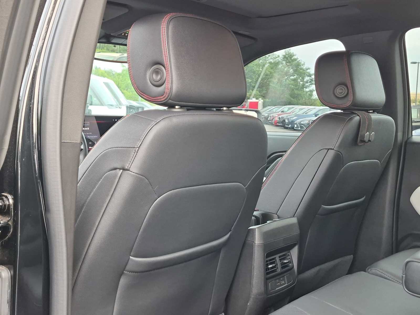 Used 2024 GMC Canyon AT4X AWD/4WD image 19