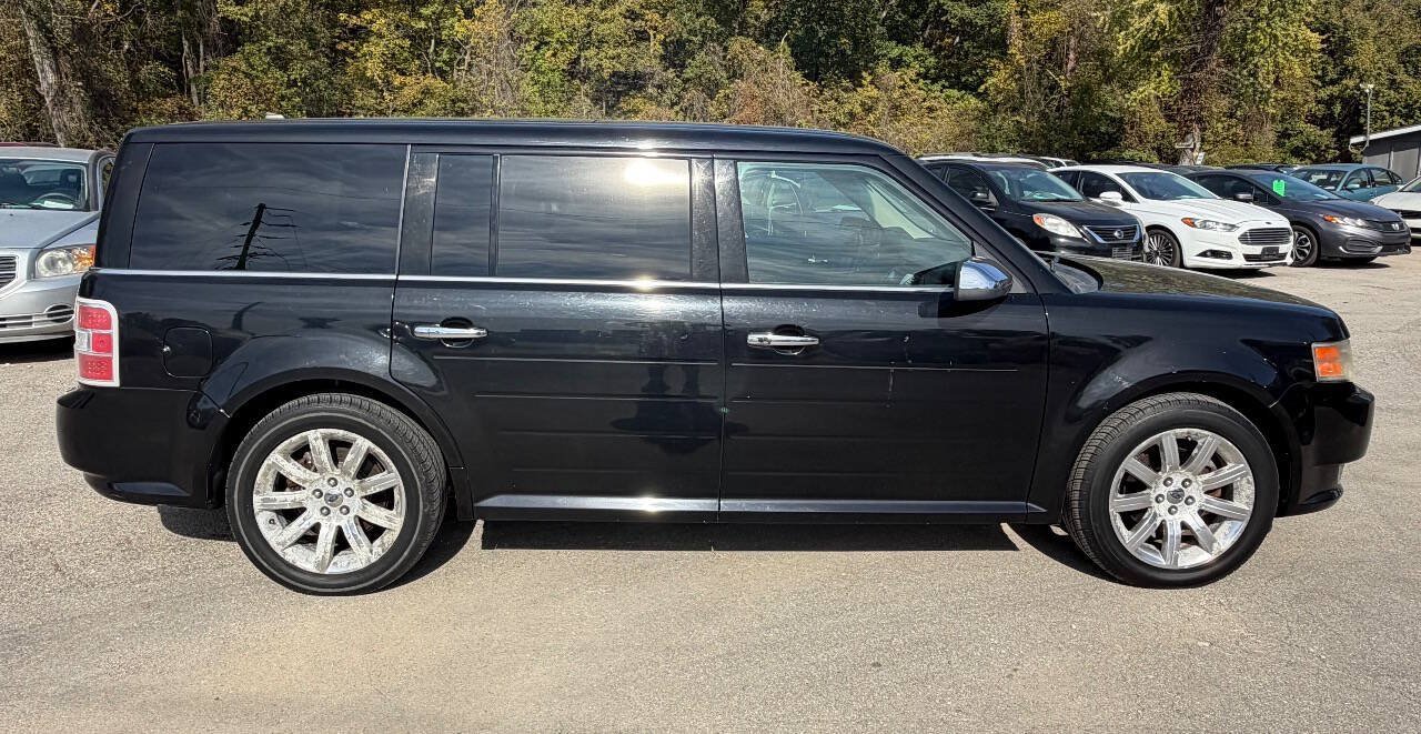 Used 2009 Ford Flex Limited FWD image 5