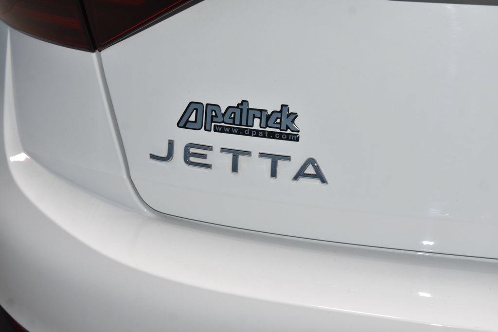 Certified 2024 Volkswagen Jetta Sport FWD image 27