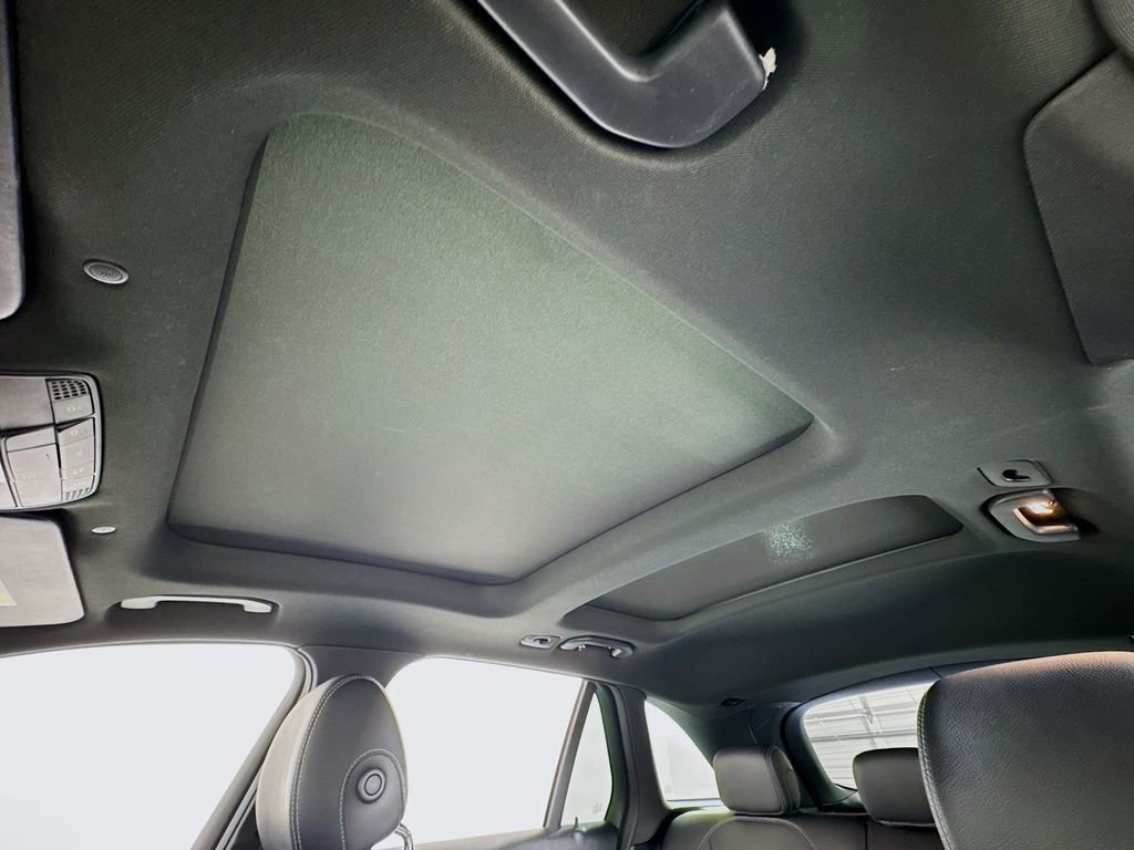 Used 2020 Mercedes-Benz GLC 300 image 18