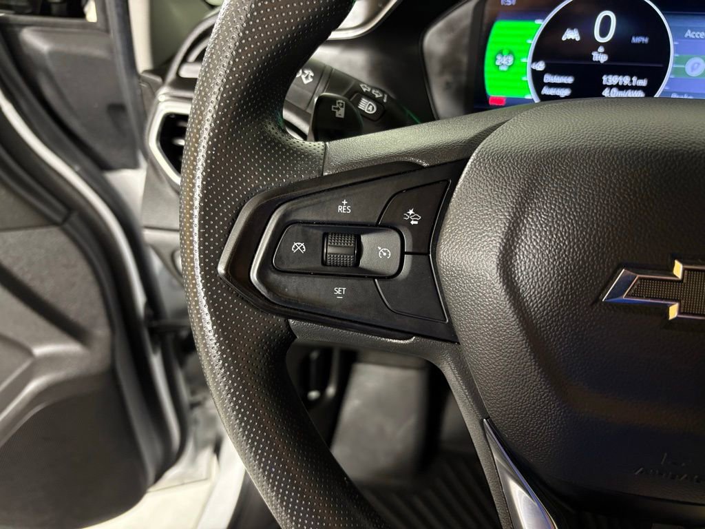 Used 2023 Chevrolet Bolt LT FWD image 21