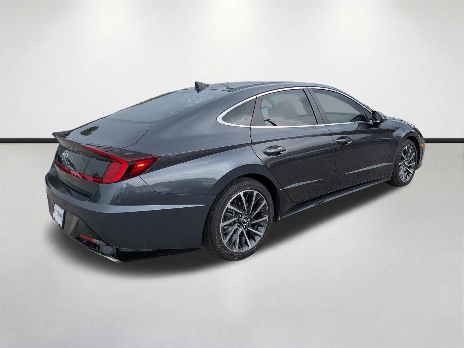 Used 2020 Hyundai Sonata Limited FWD image 4