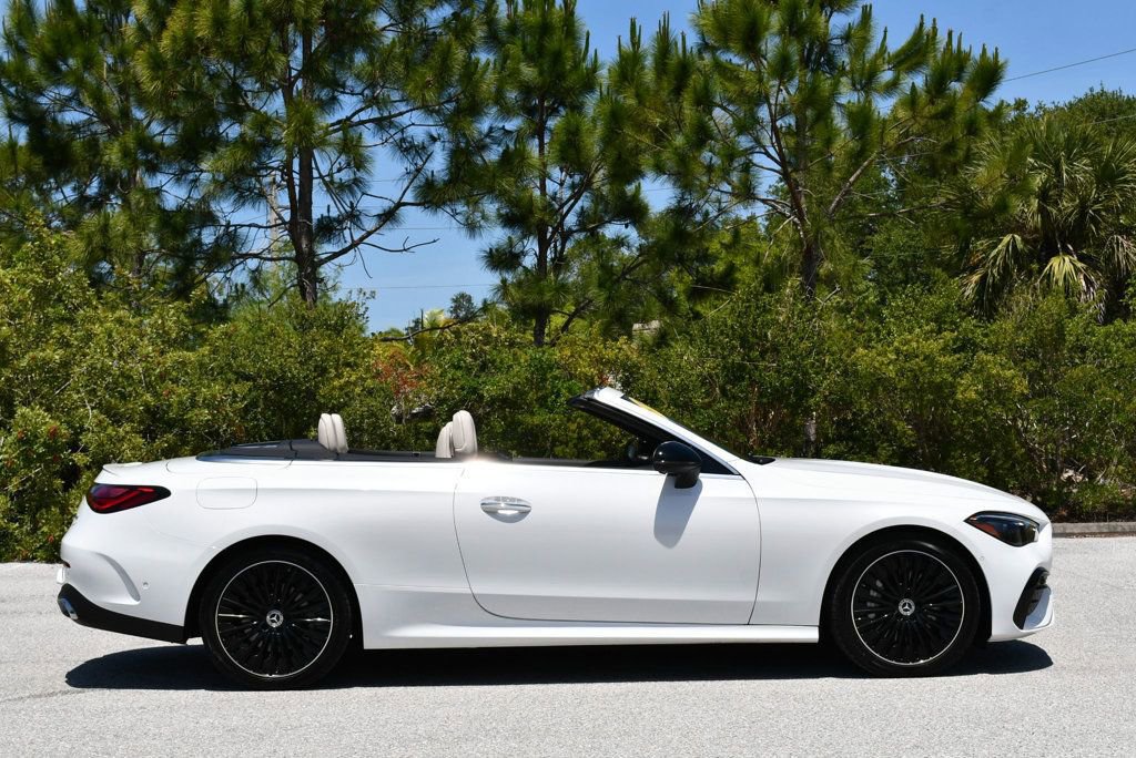 Used 2026 Mercedes-Benz CLE 450 4MATIC Cabriolet image 44