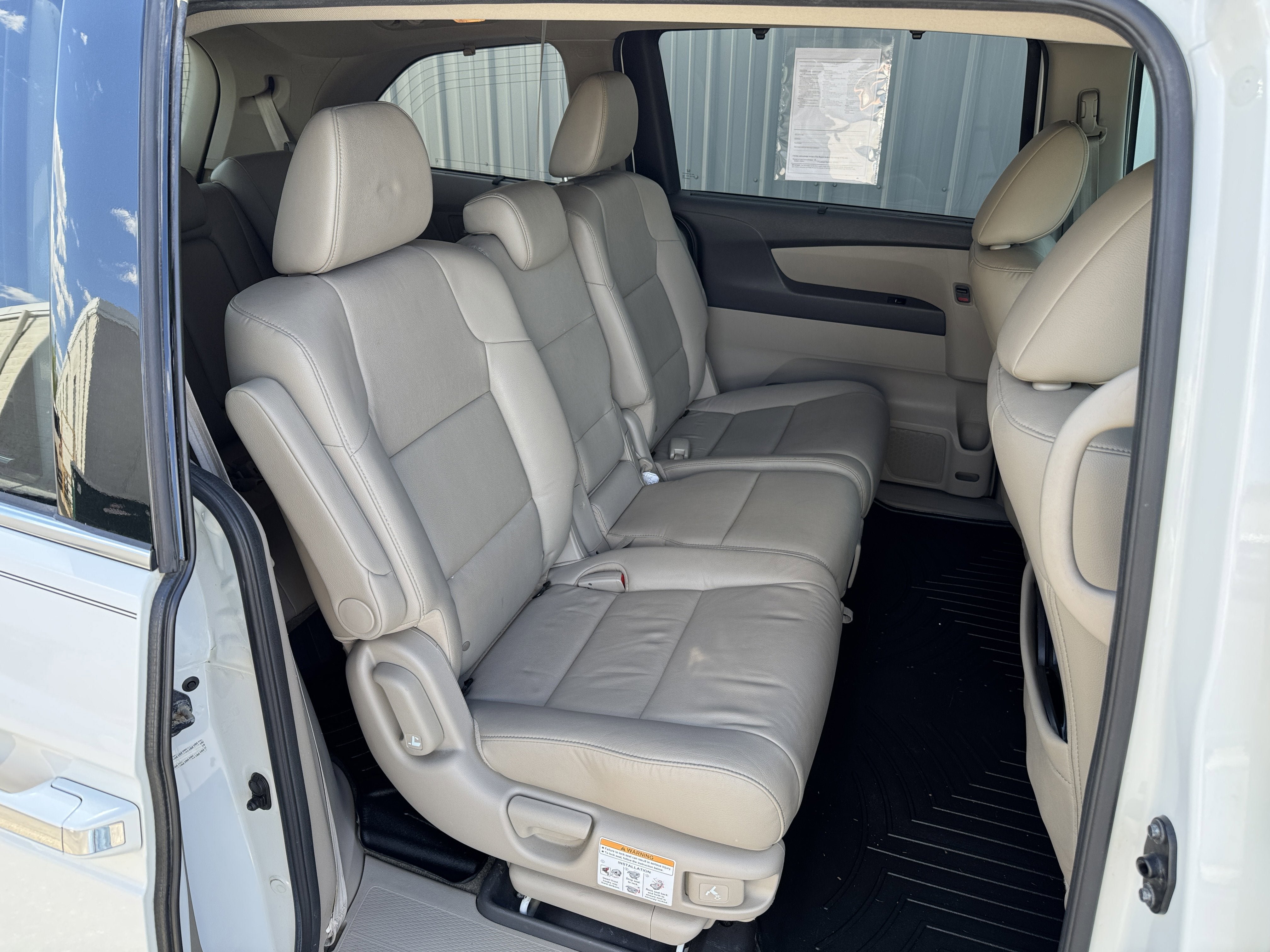 Used 2014 Honda Odyssey Touring Elite image 31