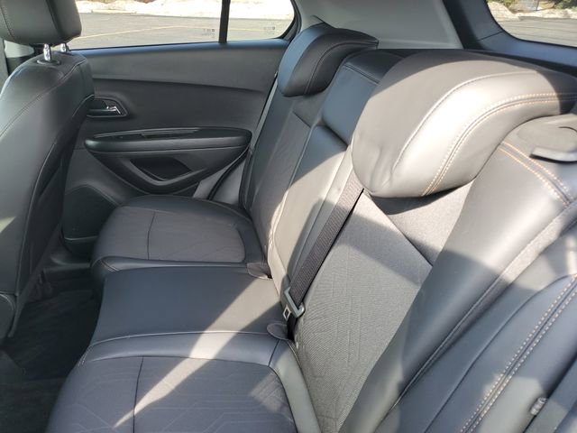 Used 2022 Chevrolet Trax LT w/ LT Convenience Package image 23