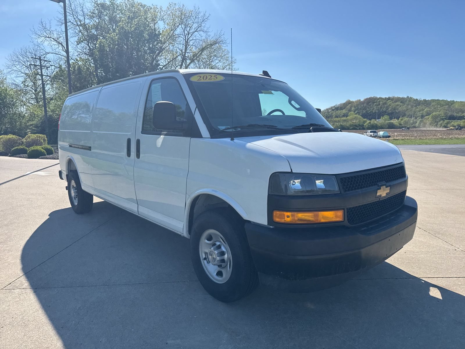Used 2025 Chevrolet Express 2500 Extended w/ Driver Convenience Package RWD image 3
