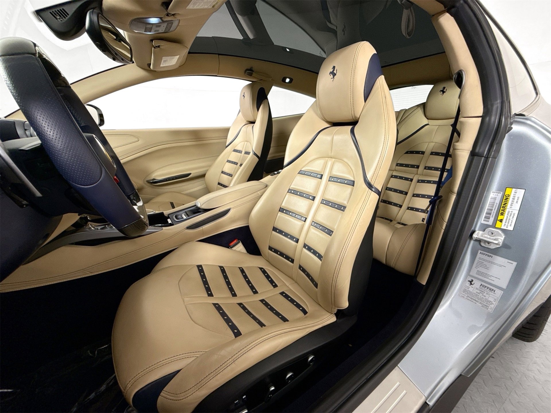 Certified 2018 Ferrari GTC4Lusso image 9