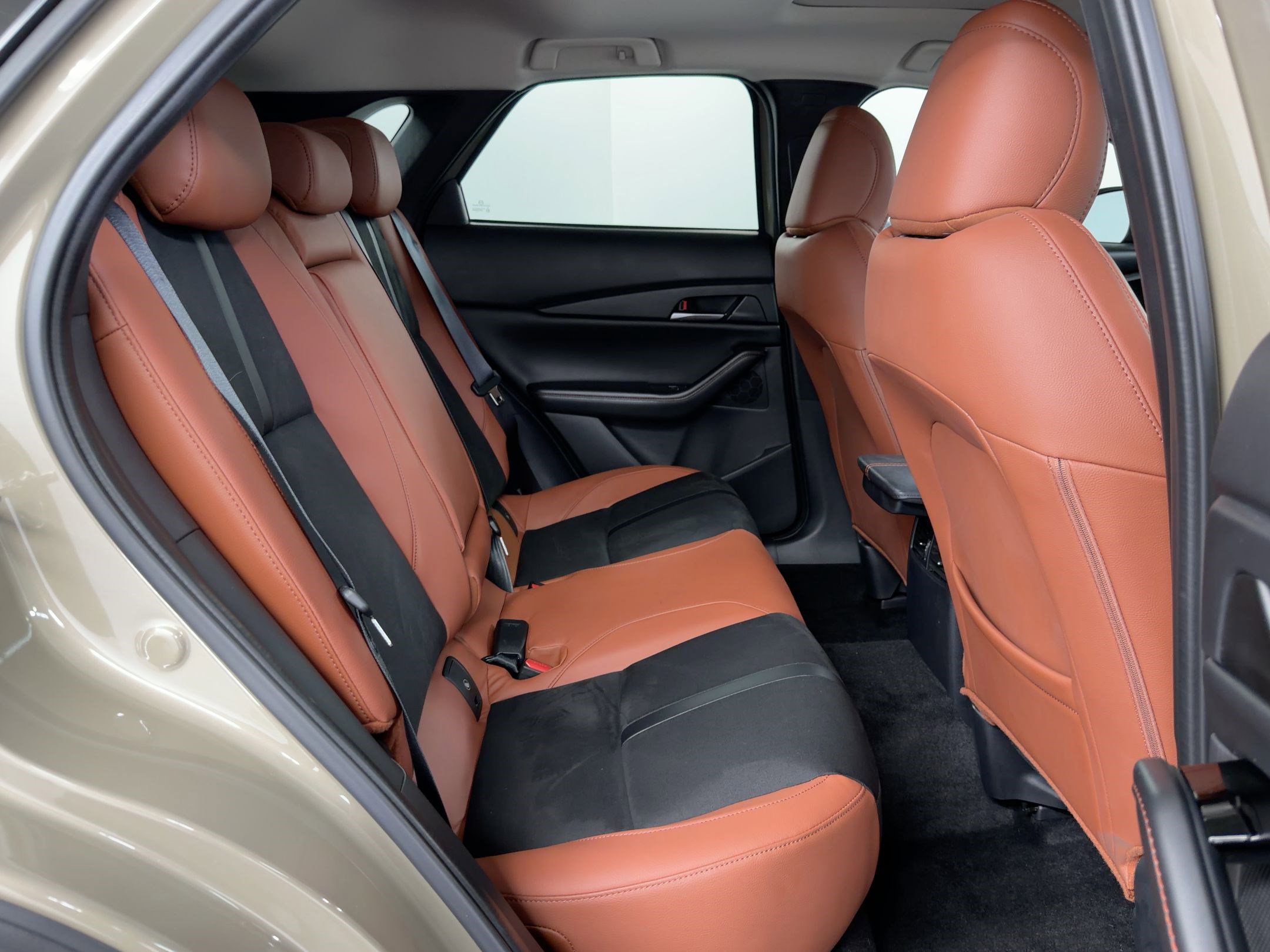 Used 2024 MAZDA CX-30 Carbon image 33