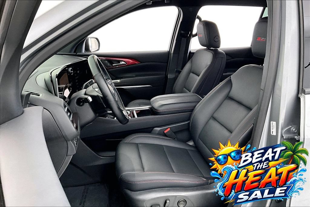 Used 2025 Chevrolet Traverse Z71 AWD/4WD image 29