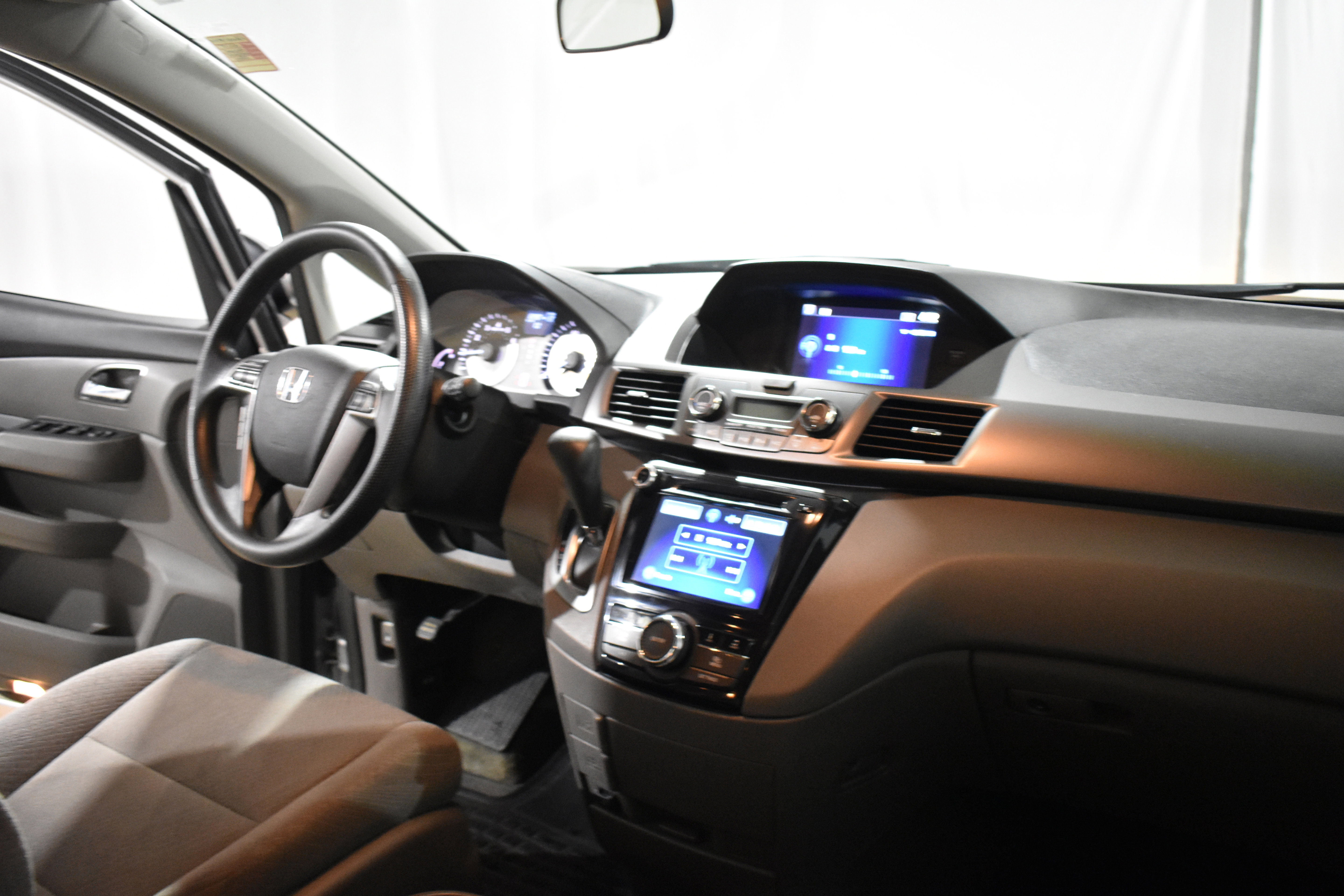 Used 2015 Honda Odyssey EX image 30