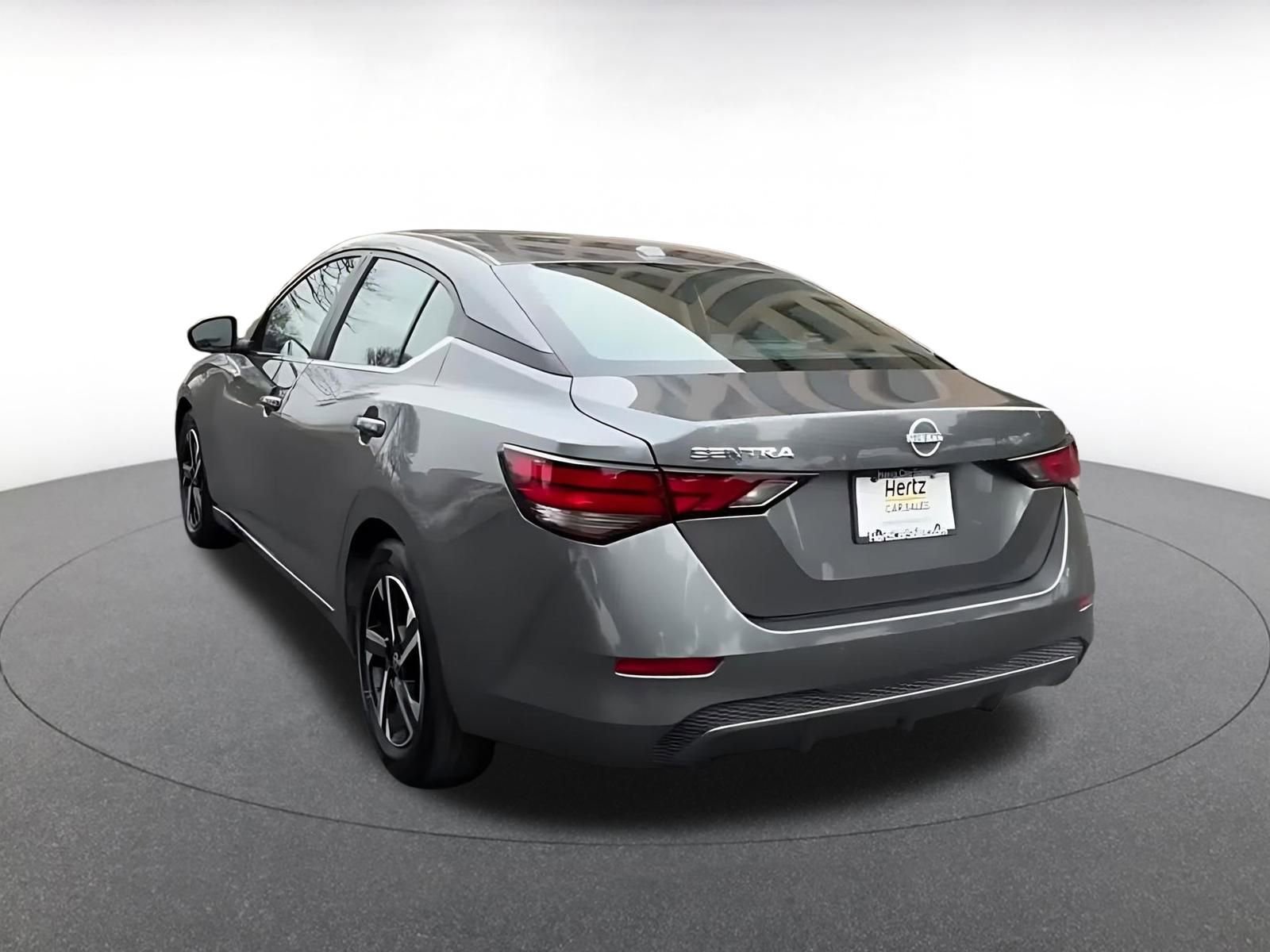 Used 2025 Nissan Sentra SV image 11