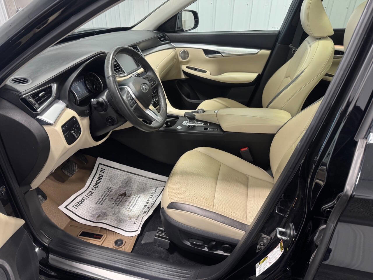 Used 2019 INFINITI QX50 Essential w/ Premium Heat Package image 9