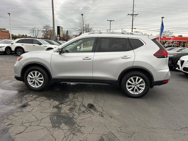 Used 2020 Nissan Rogue SV image 6