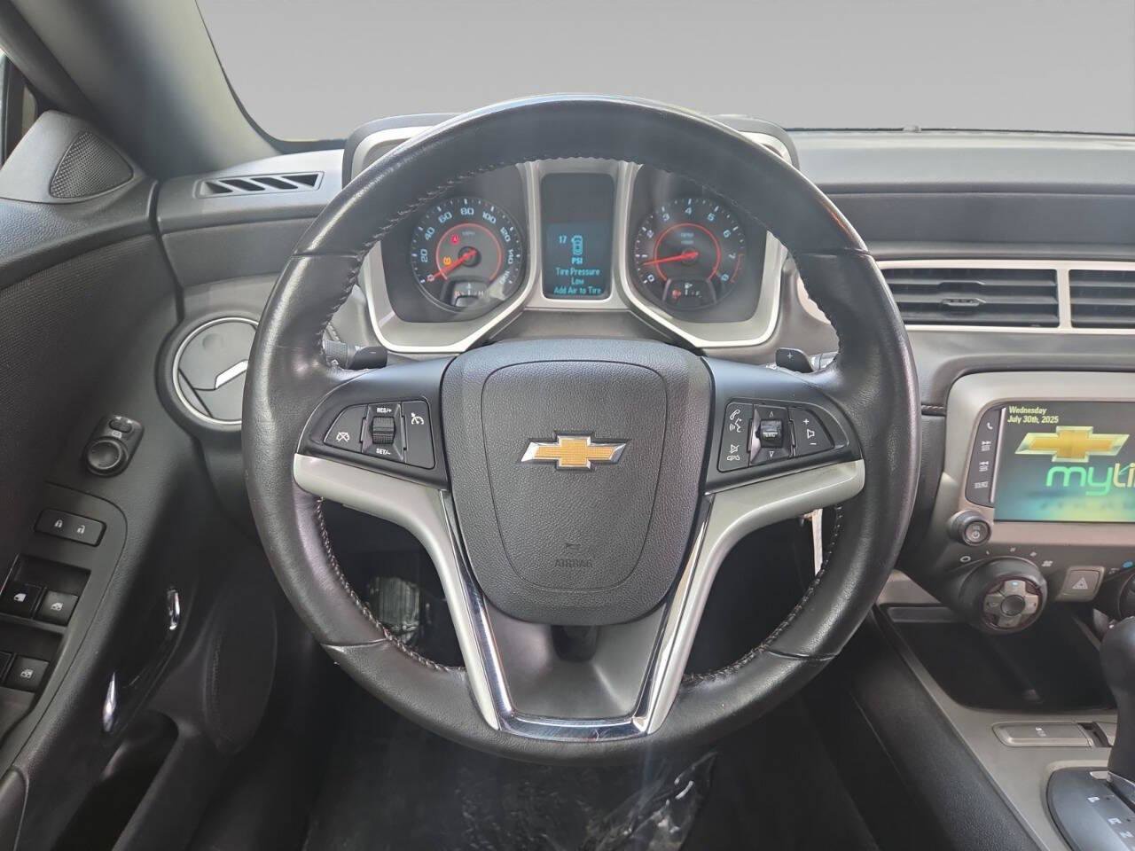 Used 2015 Chevrolet Camaro LT image 13