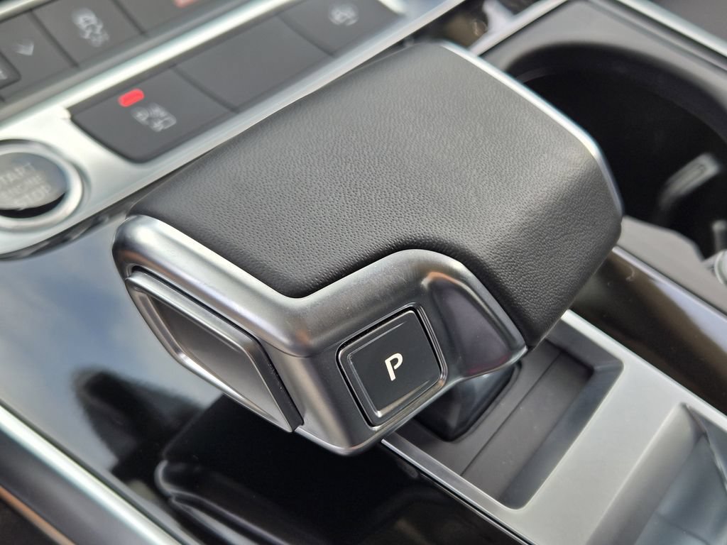Certified 2023 Audi Q8 Premium Plus AWD/4WD image 27