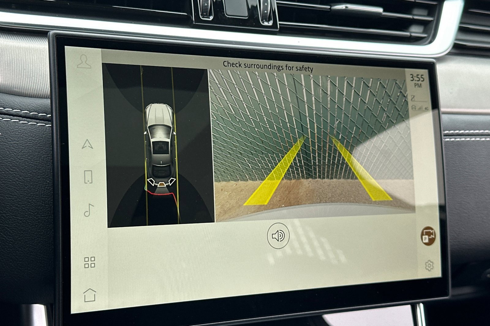 New 2024 Jaguar XF R-Dynamic SE image 18