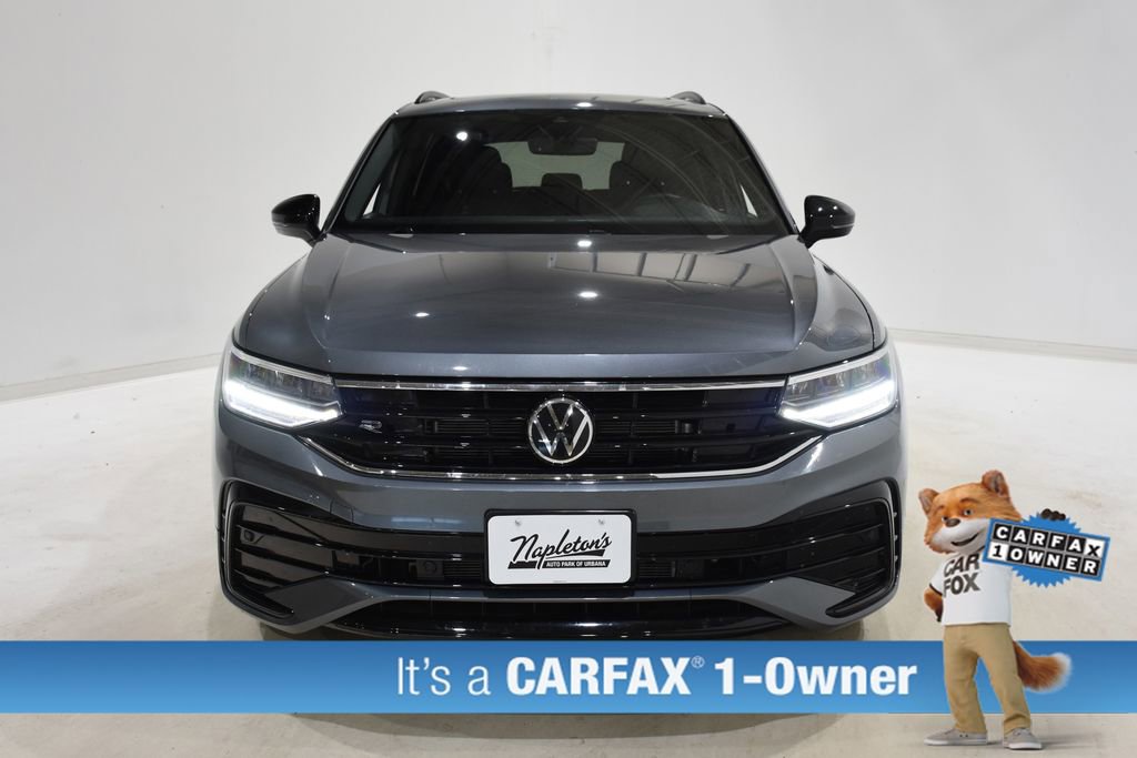 Used 2024 Volkswagen Tiguan SE R-Line image 3