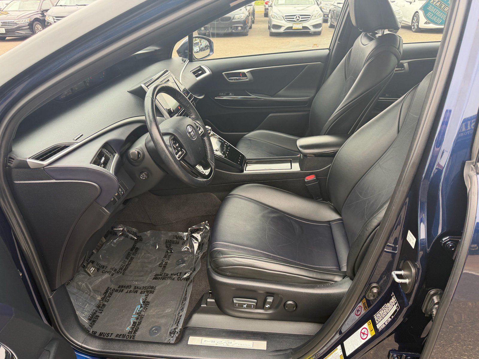 Used 2017 Toyota Mirai FWD image 18