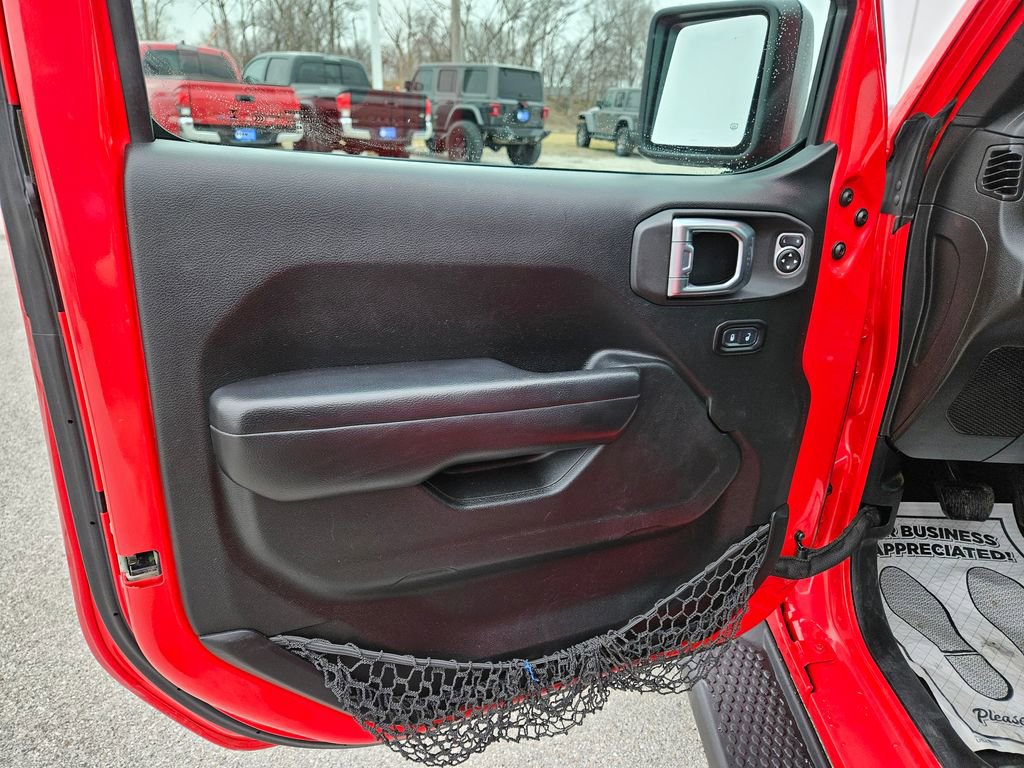 Used 2018 Jeep Wrangler Unlimited Sport S AWD/4WD image 21