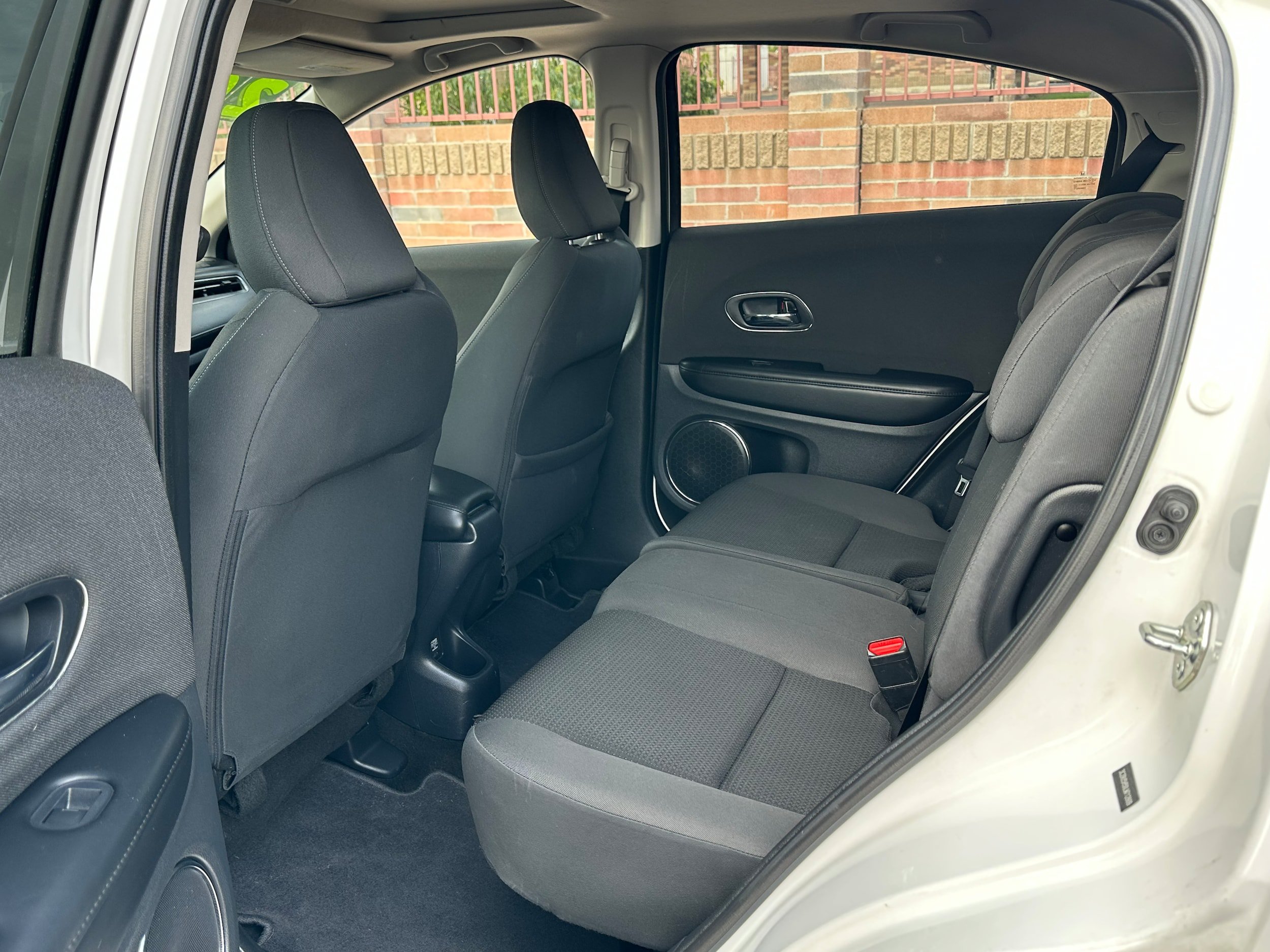 Used 2020 Honda HR-V EX image 7