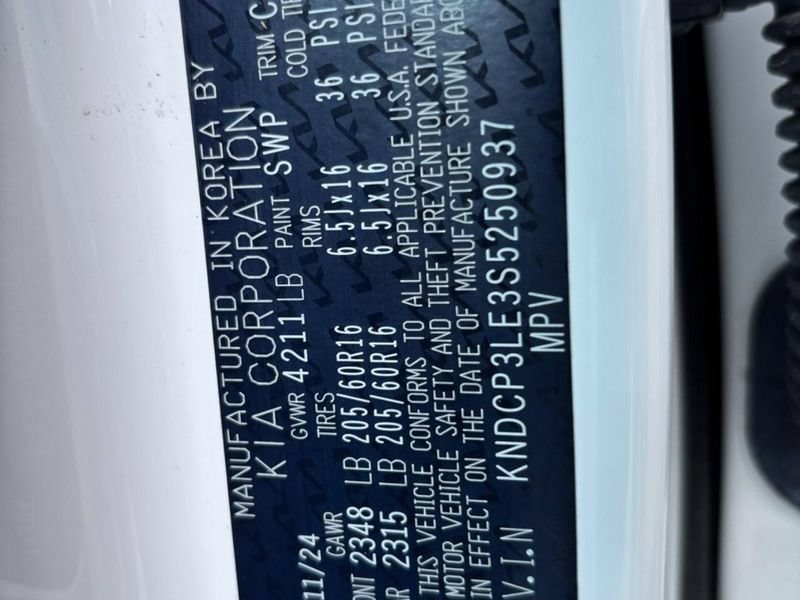 Used 2025 Kia Niro LX FWD image 20