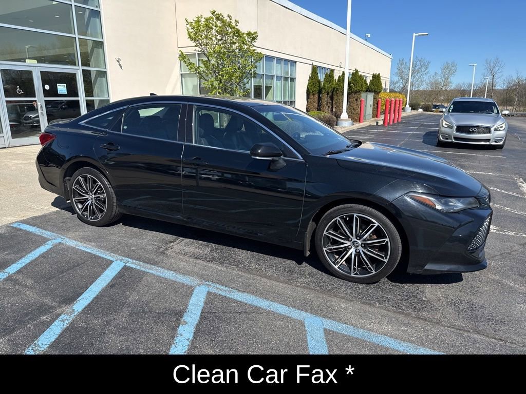 Used 2019 Toyota Avalon Touring w/ All Weather Liner Package FWD image 3
