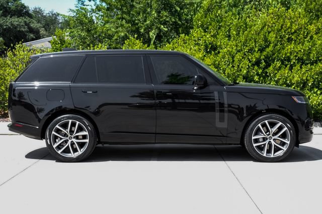 New 2027 Land Rover Range Rover Long Wheelbase SE AWD/4WD image 8