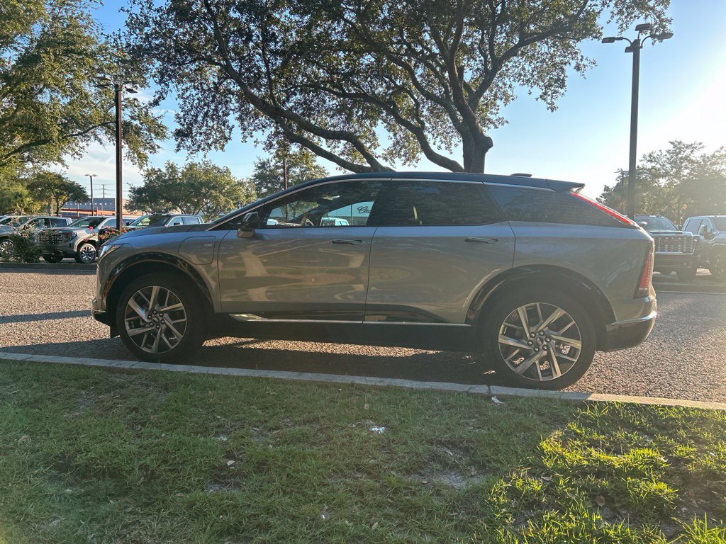 Used 2027 Cadillac Optiq Luxury