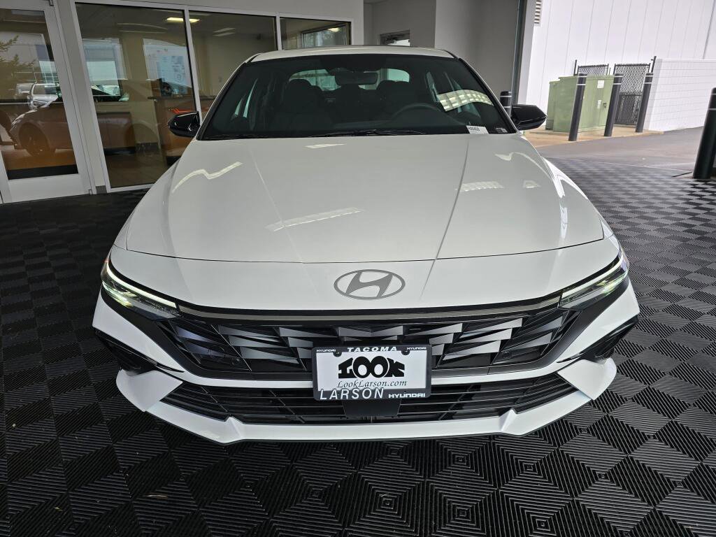 New 2026 Hyundai Elantra SEL Sport image 9