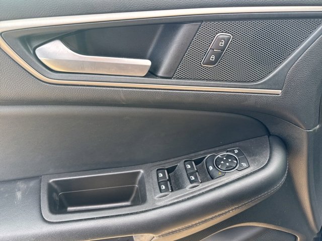 Used 2024 Ford Edge SEL w/ Convenience Package image 19