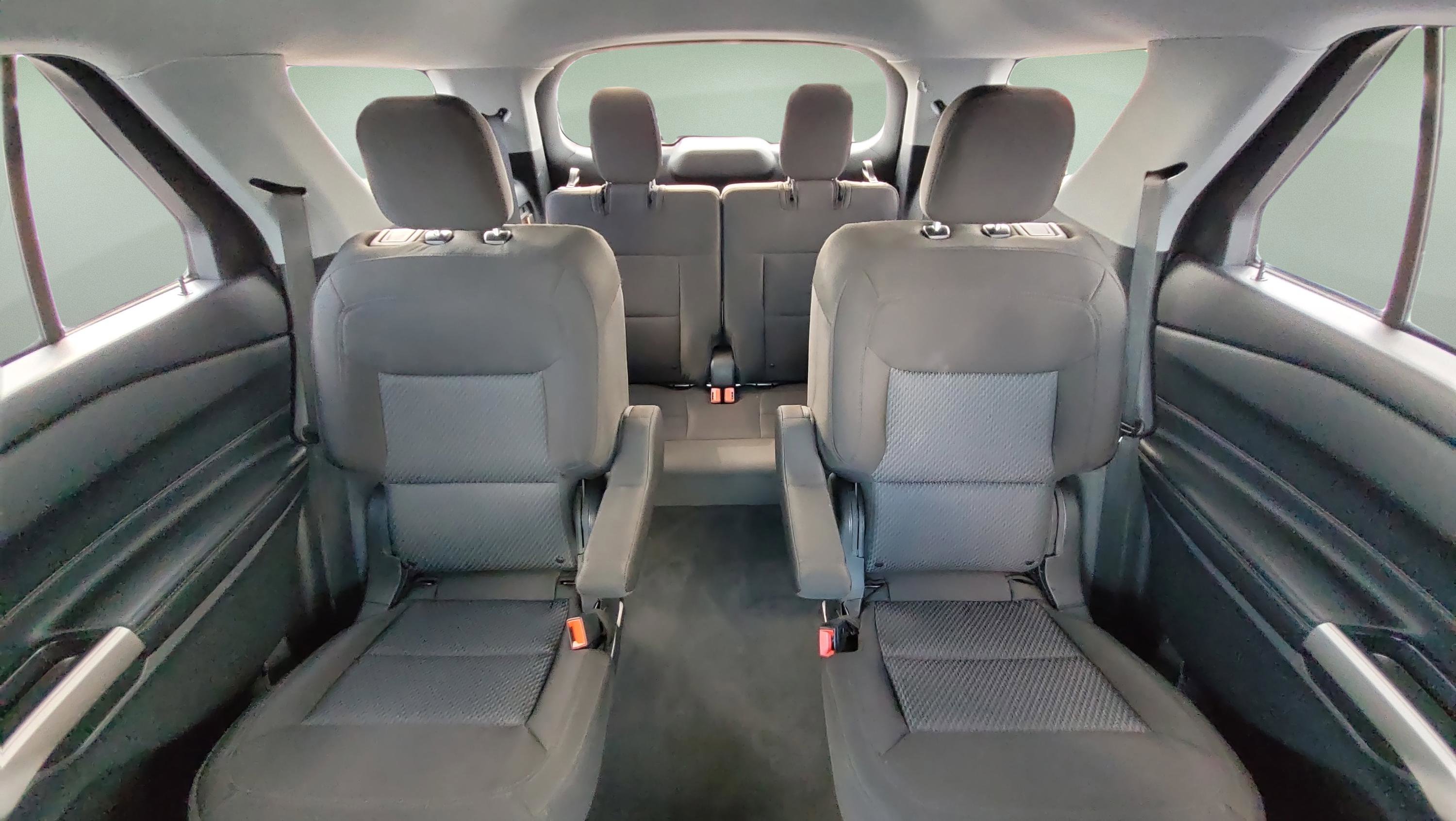 Certified 2022 Ford Explorer XLT RWD image 19