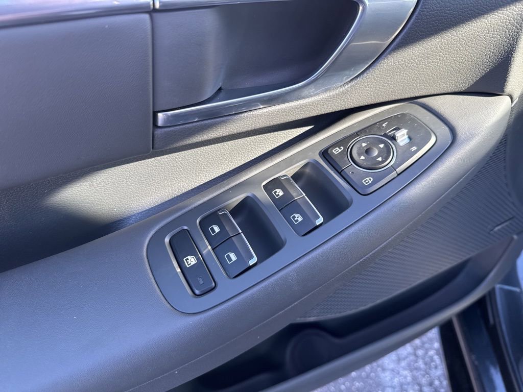 Used 2023 Hyundai Sonata SEL Plus image 15