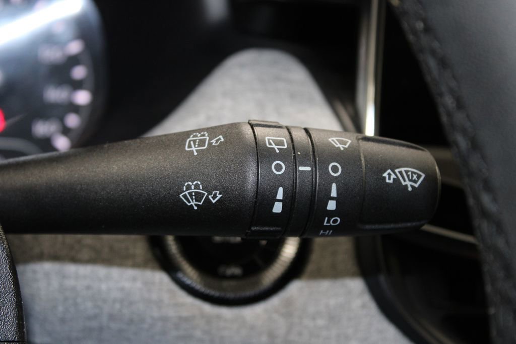 Used 2024 Jeep Compass Latitude image 35