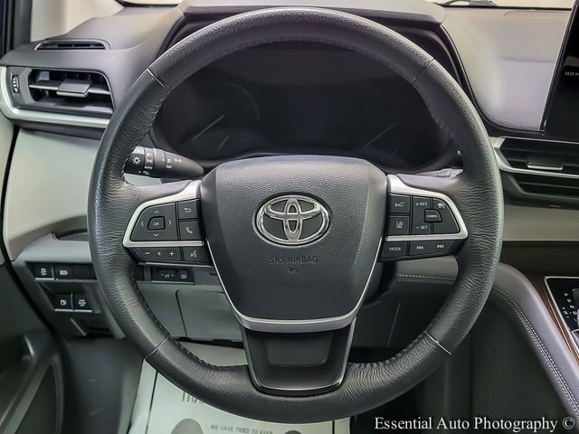 Certified 2024 Toyota Sienna XLE image 15